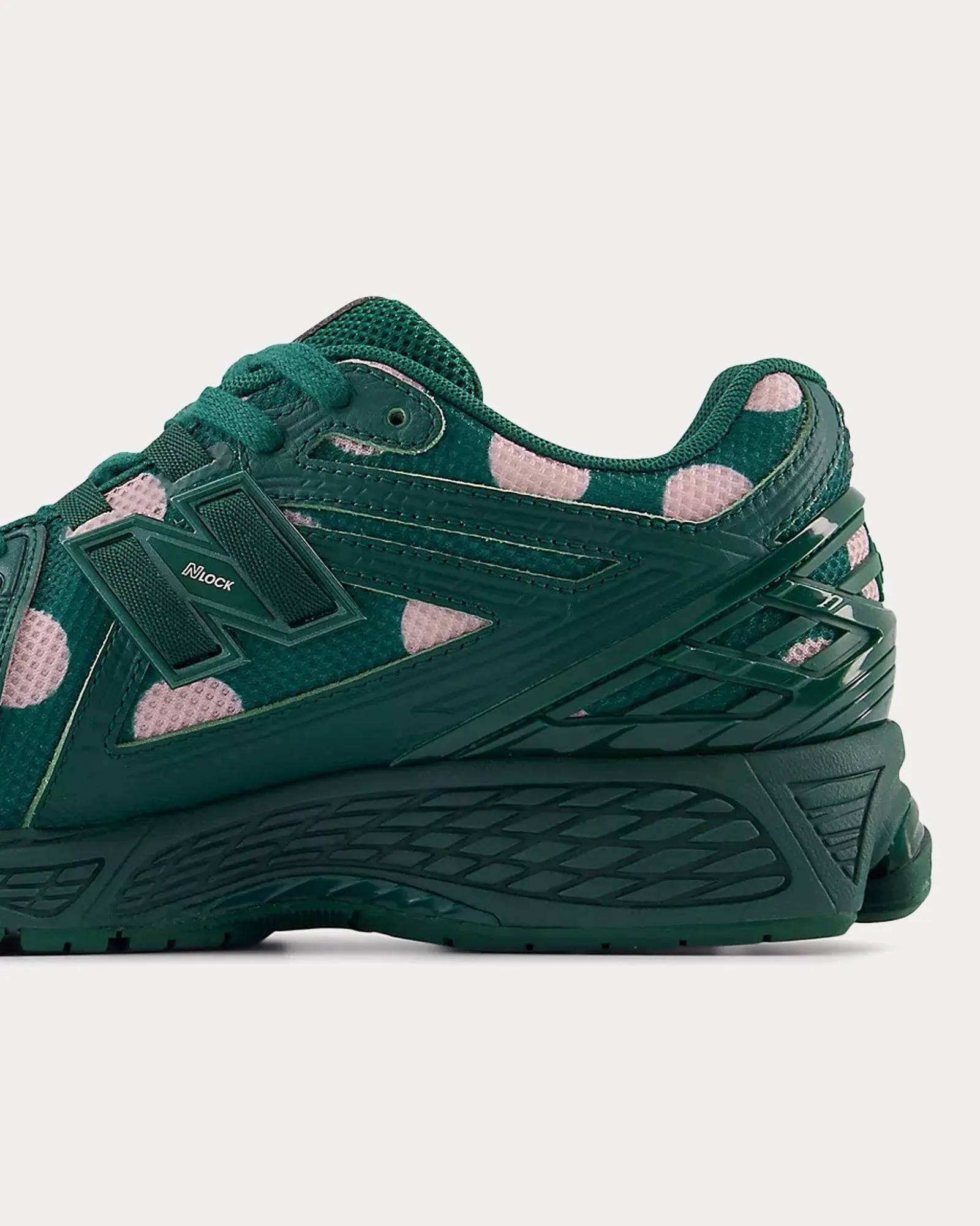1906r Marsh Green / Mid Century Pink Low Top Sneakers