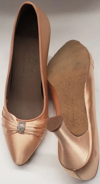 2.5" Evelyn -- Women's Standard Ballroom Shoe