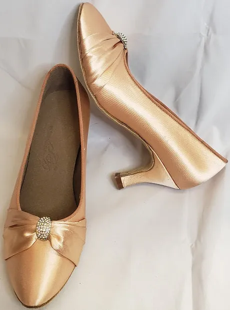 2.5" Evelyn -- Women's Standard Ballroom Shoe