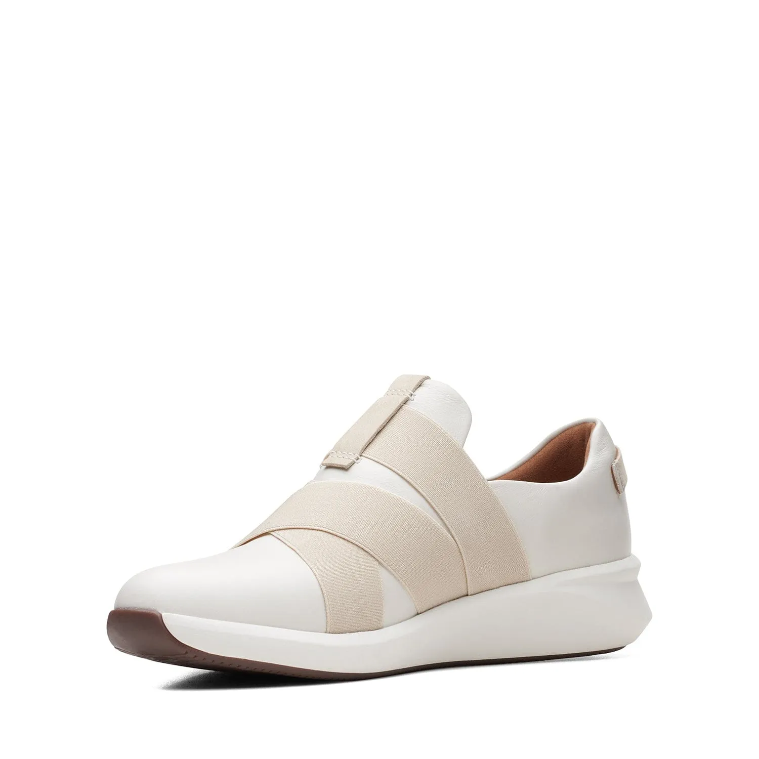 Clarks Un Rio Strap Shoes (Wide Fit)
