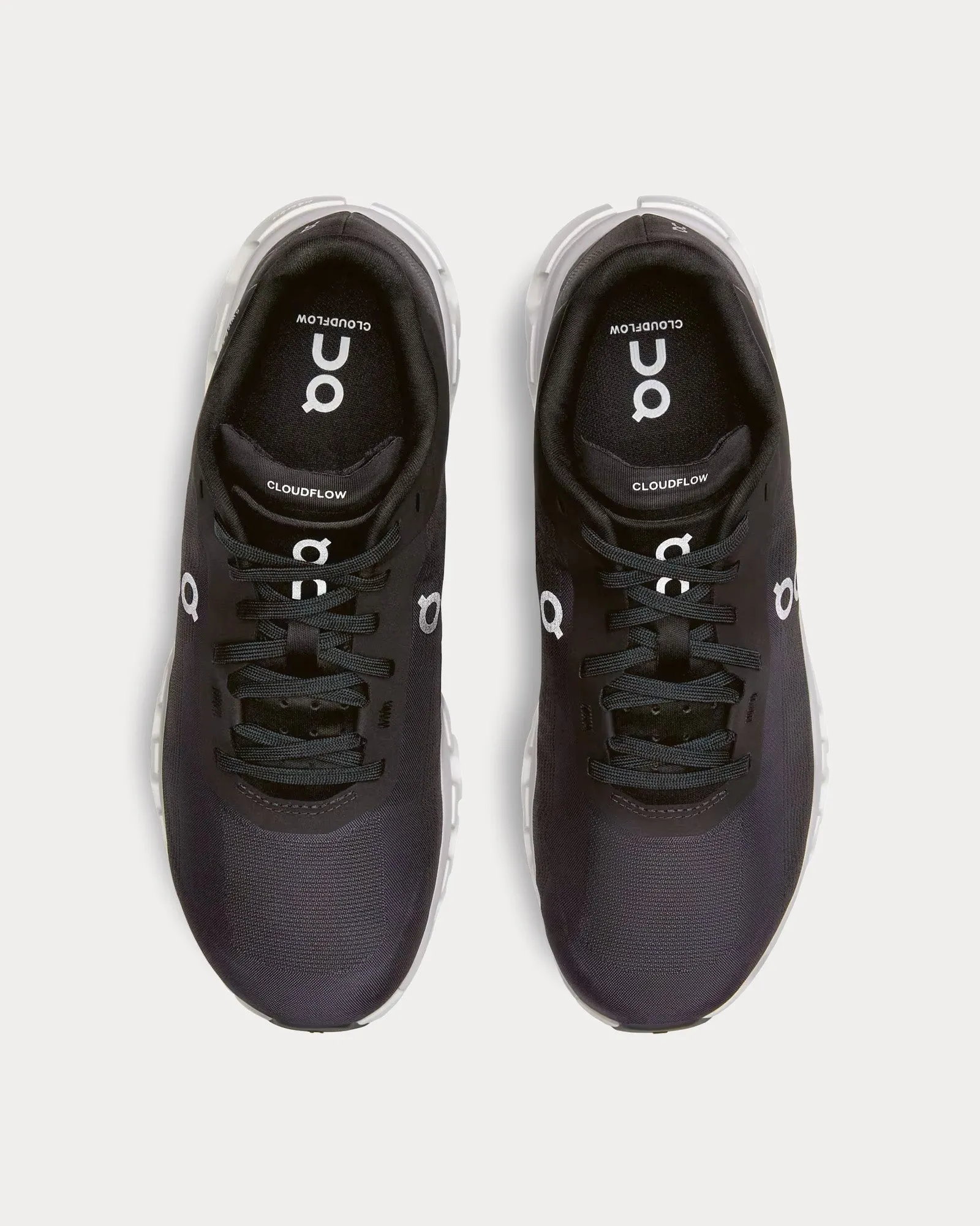 Cloudflow 4 Black / White Running Shoes