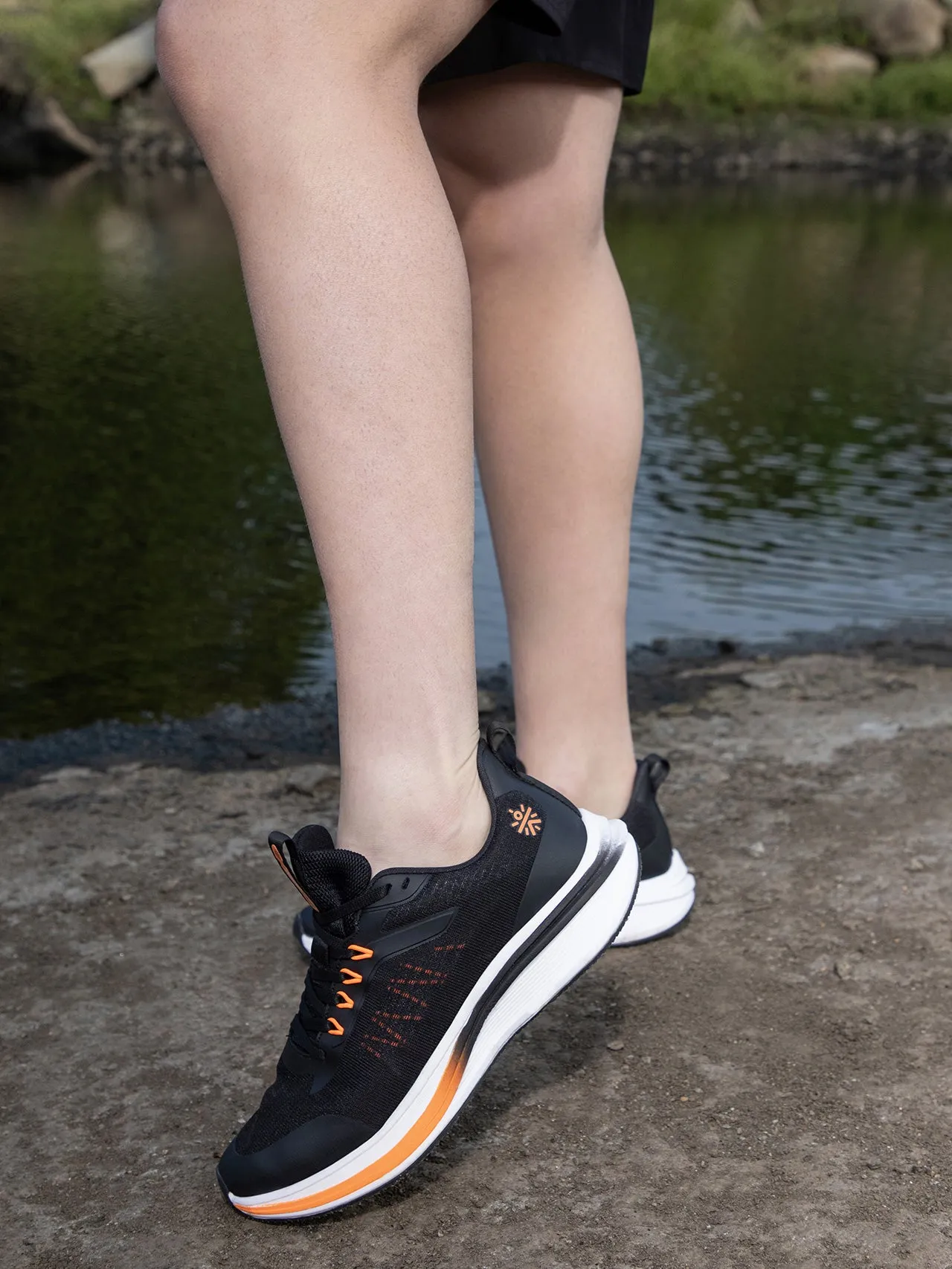 Cult Versa Freeway Running shoes - Black/Red