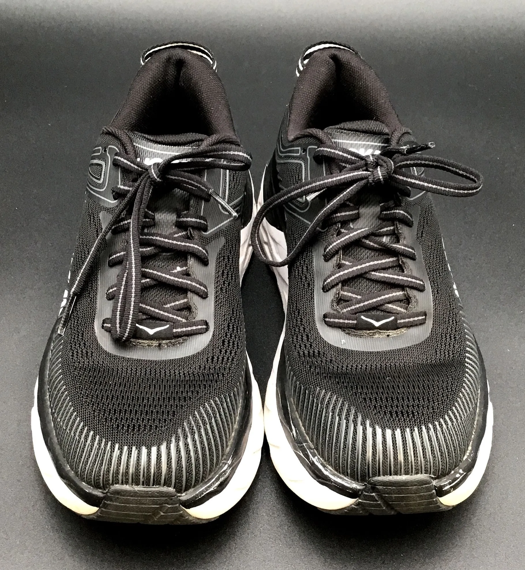 Hoka One One Women's Bondi 7 1110519 BWHT Black Athletic Shoes - Size 7.5