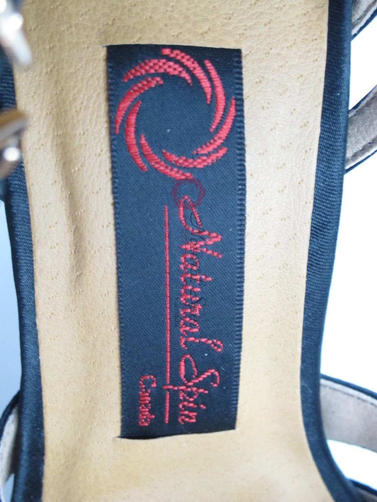 M1327-20_Black