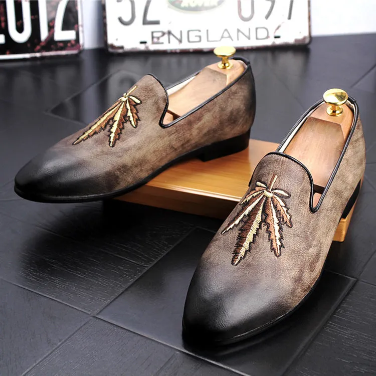 Retro pointed casual foot small leather shoes