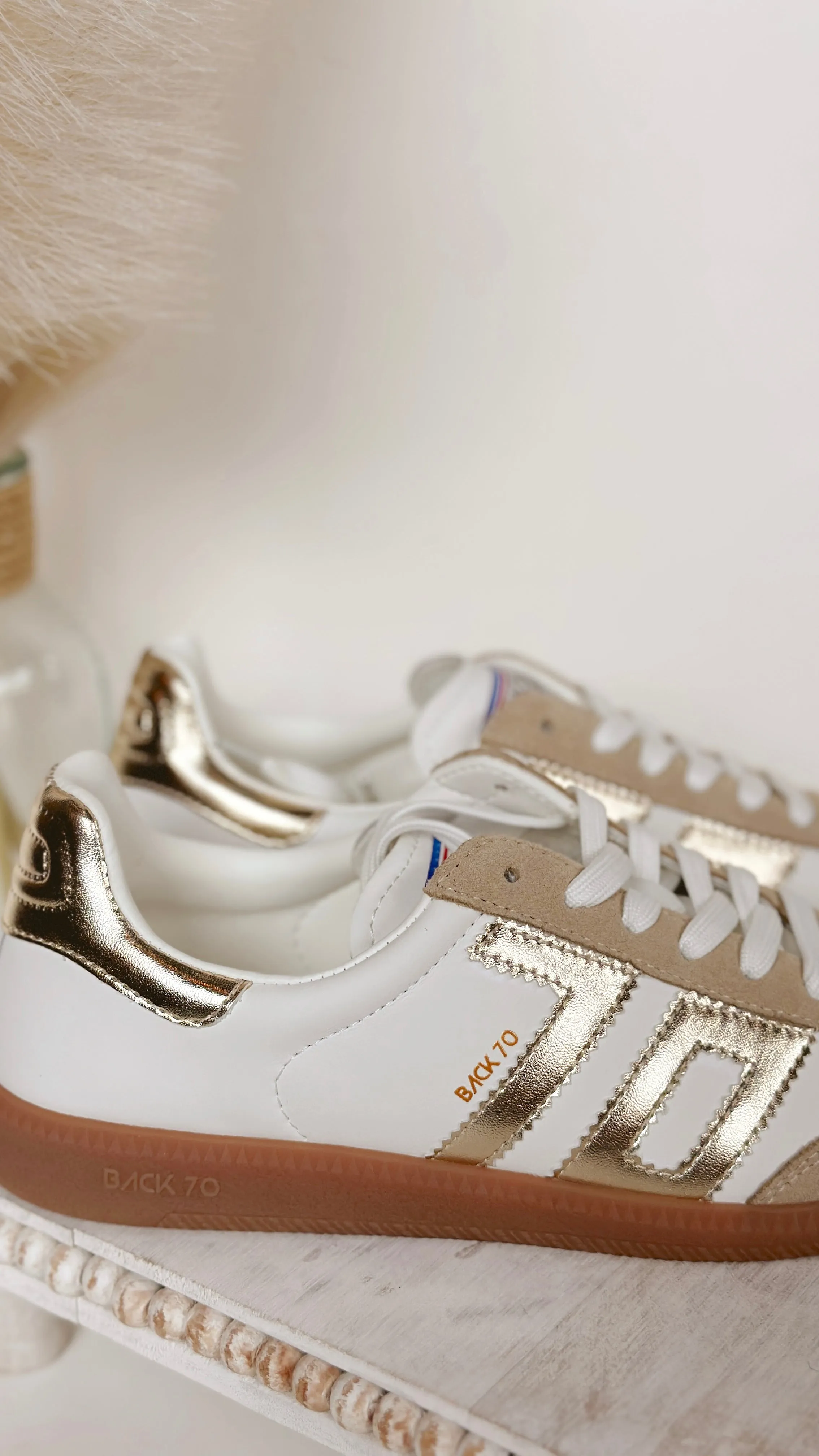 The Back 70 Cloud Sneakers - Beige/Gold
