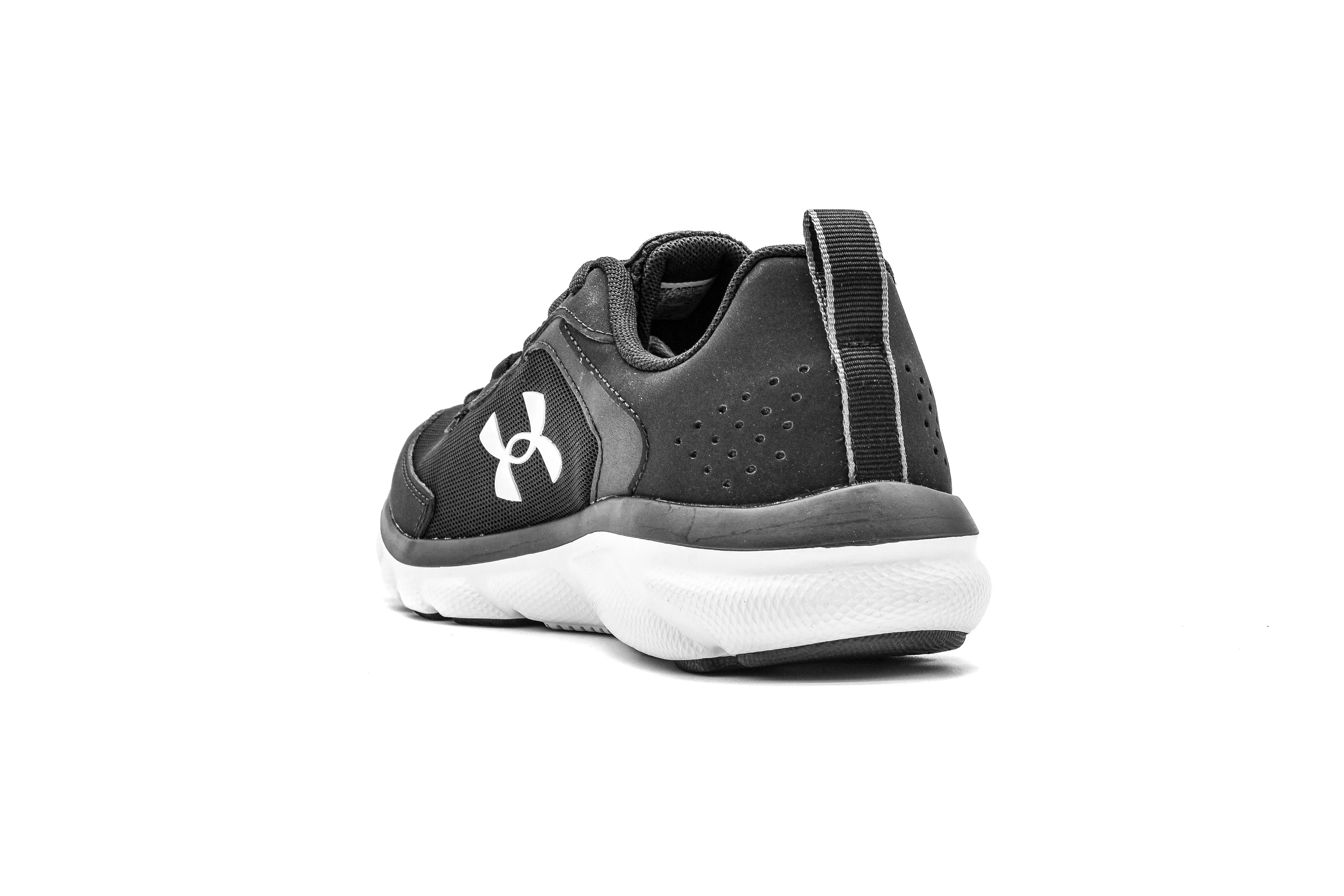 UNDER ARMOUR Assert