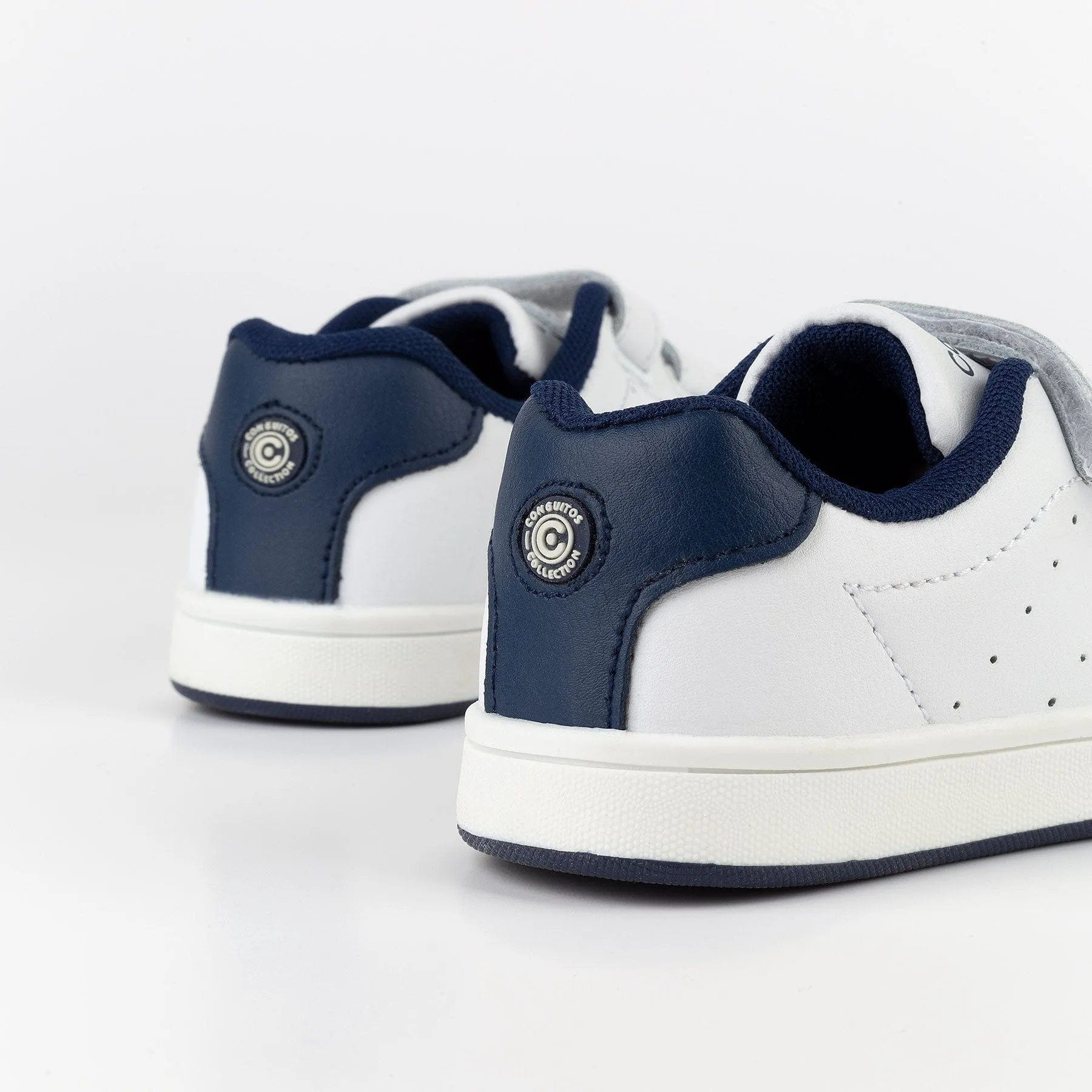 Unisex Navy Washable Leather Trainers