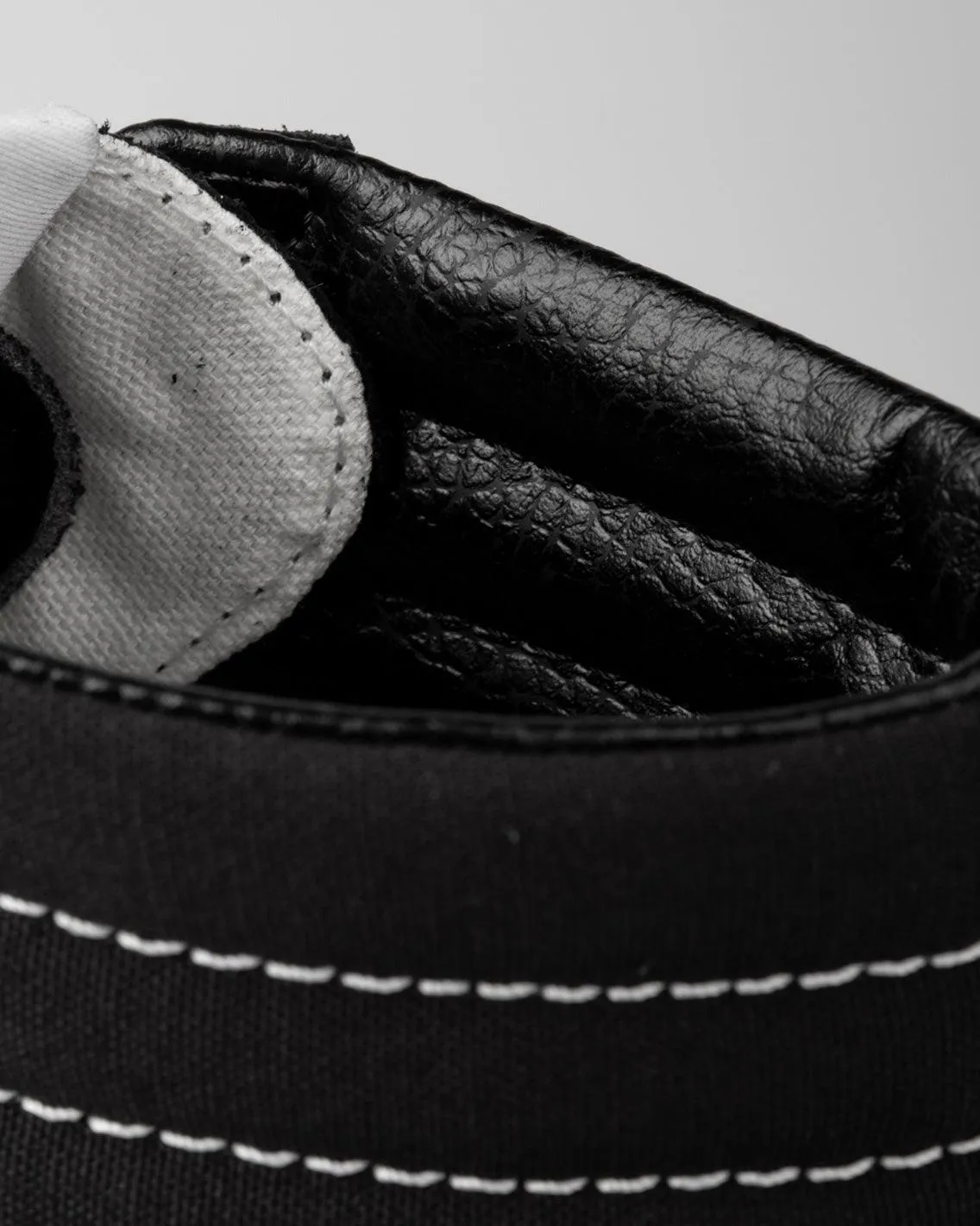 Vans - SK8 Hi - Black