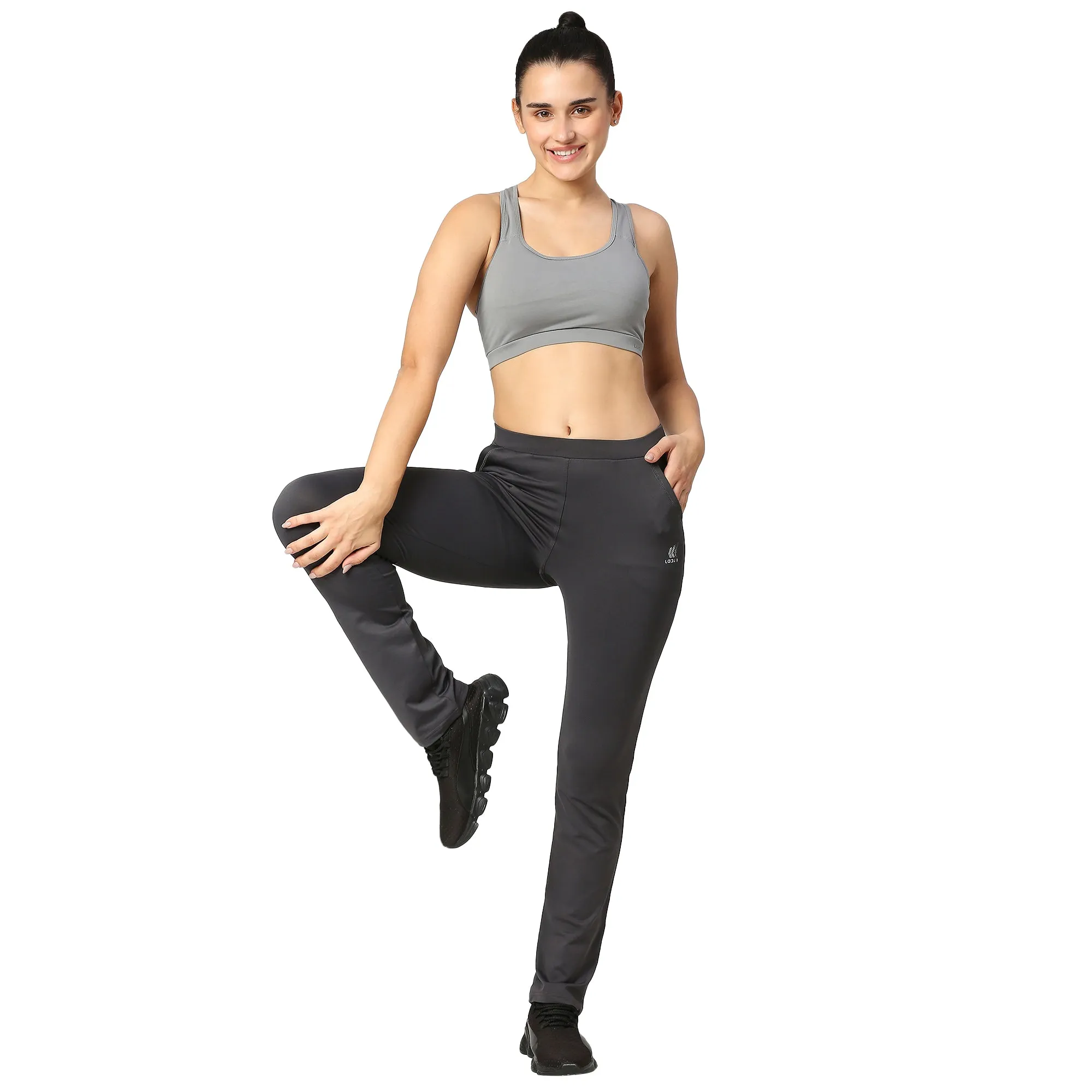 WOMEN SOLID TRACK PANT WITH POCKETS