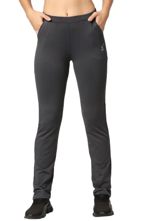 WOMEN SOLID TRACK PANT WITH POCKETS