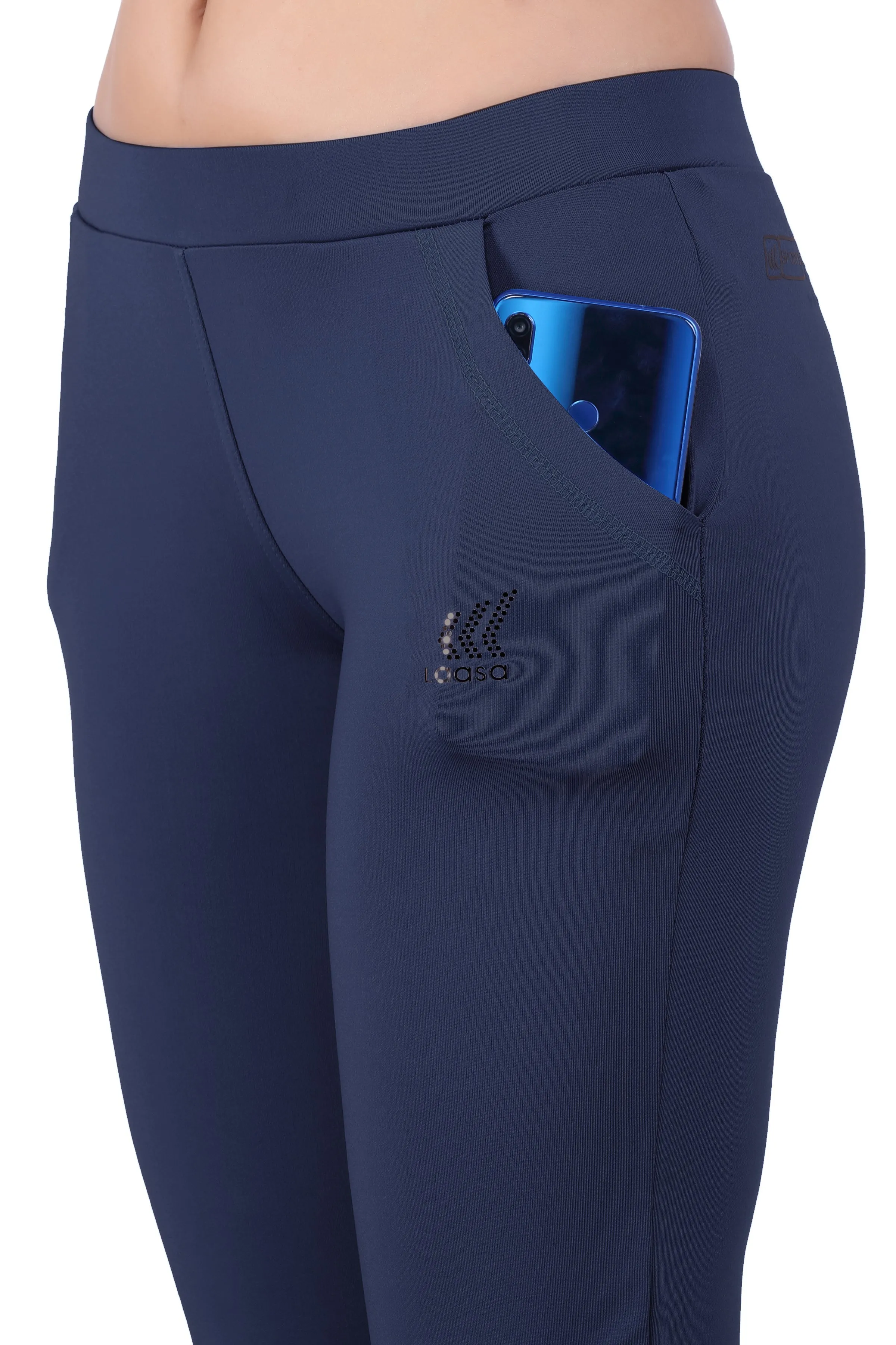 WOMEN SOLID TRACK PANT WITH POCKETS