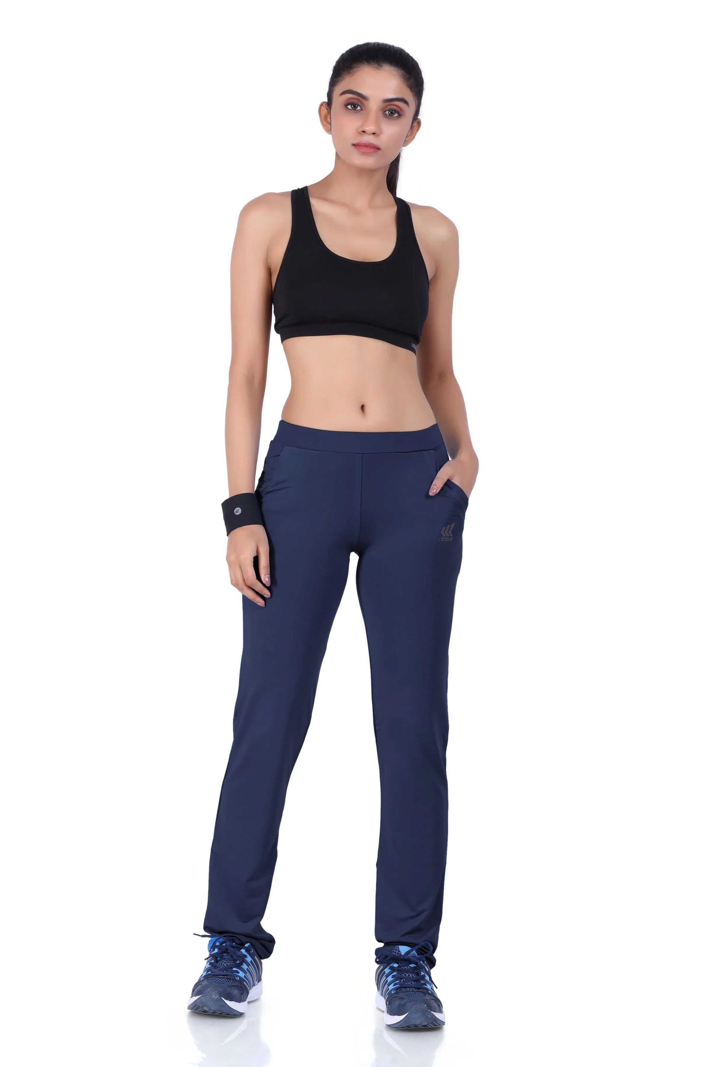WOMEN SOLID TRACK PANT WITH POCKETS