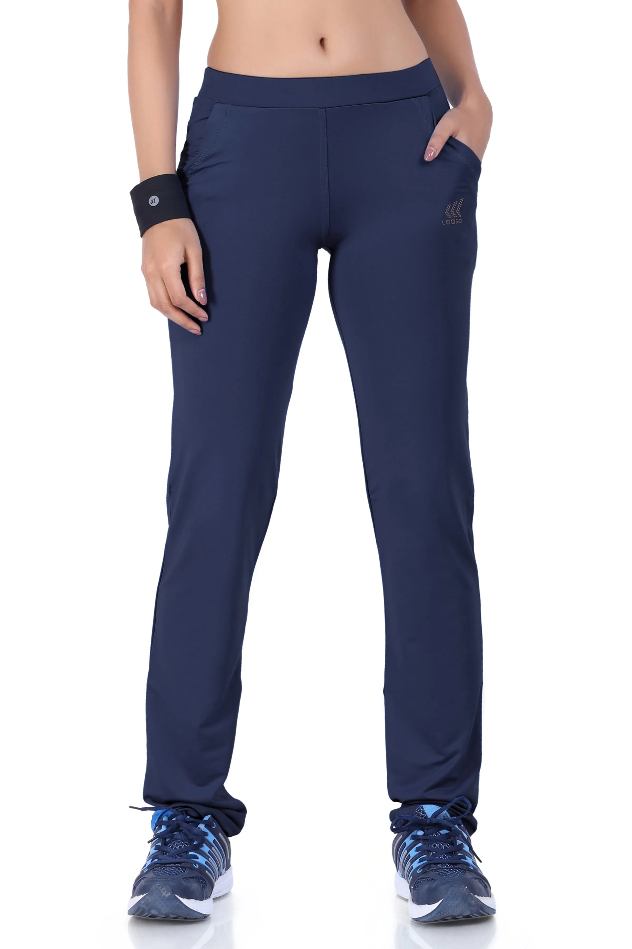 WOMEN SOLID TRACK PANT WITH POCKETS